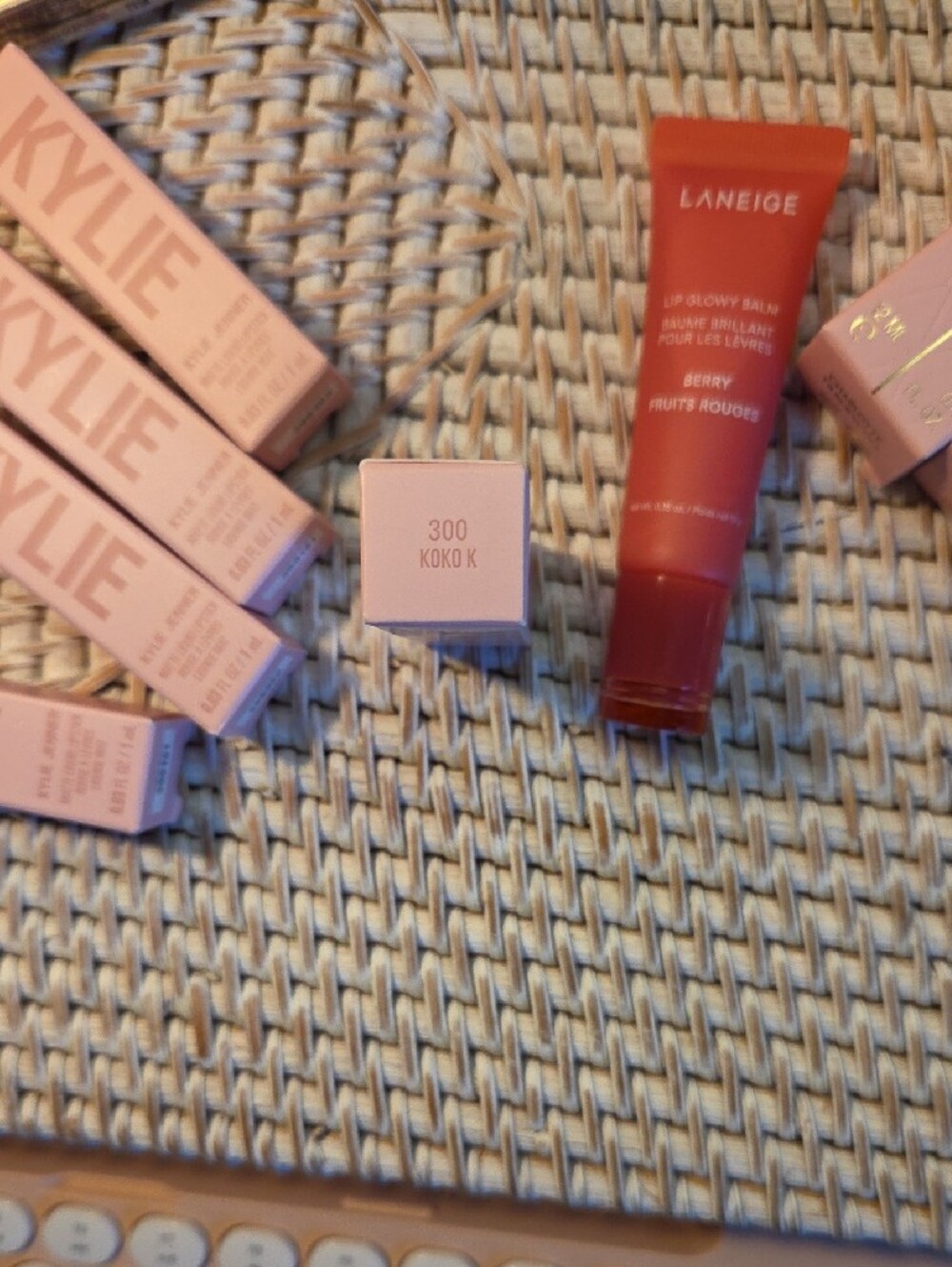 5 Kylie,stilla,Sheglam Bareminerals,ish 3 Tilbury, Disney Chapstick, Laneige - Picture 3 of 12